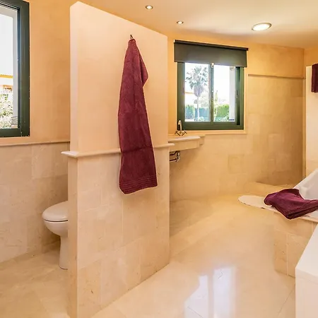 Villa N&a Stunning 2bdr With Sea Views Benalmadena