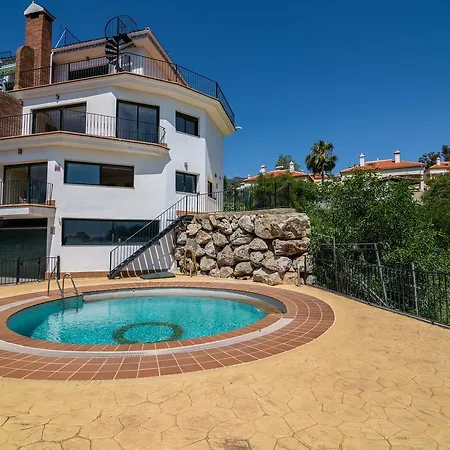 N&a Stunning 2bdr With Sea Views Villa